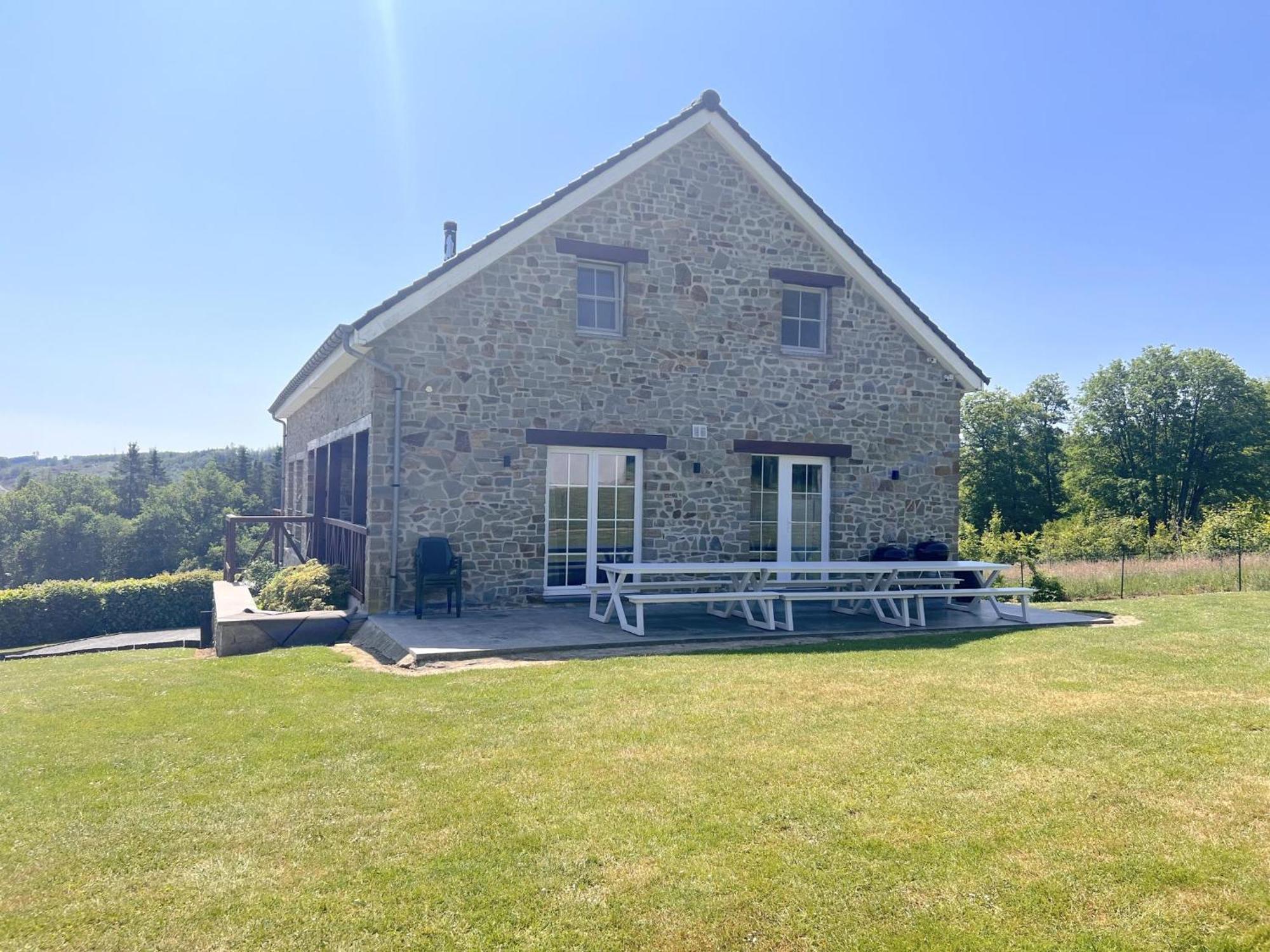 Sur Les Thiers Villa Lierneux Eksteriør bilde